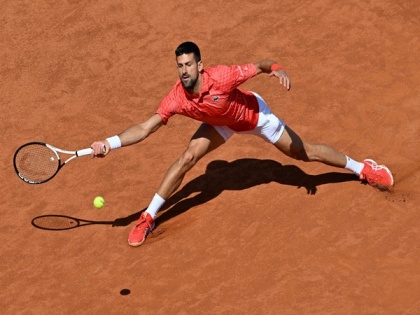 Italian Open: Novak Djokovic fends off Grigor Dimitrov, reaches round four in Rome | Italian Open: Novak Djokovic fends off Grigor Dimitrov, reaches round four in Rome