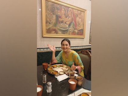 Rakul Preet drools over super tasty 'Gujarati Thali' in Ahmedabad | Rakul Preet drools over super tasty 'Gujarati Thali' in Ahmedabad