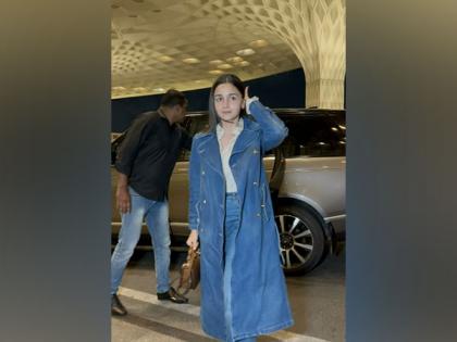 Alia Bhatt slays denim-on-denim look effortlessly | Alia Bhatt slays denim-on-denim look effortlessly