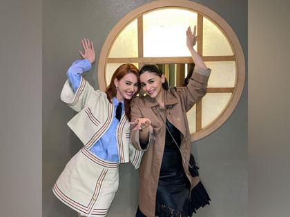 Check out Alia Bhatt's recent pictures with Thai superstar Davikah Hoorne | Check out Alia Bhatt's recent pictures with Thai superstar Davikah Hoorne