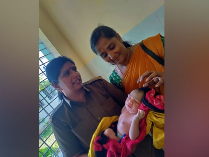 Karnataka: Woman conductor helps woman passenger deliver baby on KSRTC bus | Karnataka: Woman conductor helps woman passenger deliver baby on KSRTC bus