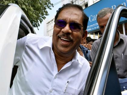 Karnataka CM position: "If high command wants, I'm ready...," says G Parameshwara | Karnataka CM position: "If high command wants, I'm ready...," says G Parameshwara Karnataka CM position: "If high command wants, I'm ready...," says G Parameshwara | Karnataka CM position: "If high command wants, I'm ready...," says G Parameshwara