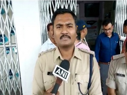 MP: Five, including 2 minors held for creating ruckus, vandalising vehicle after consuming liquor in Ujjain | MP: Five, including 2 minors held for creating ruckus, vandalising vehicle after consuming liquor in Ujjain