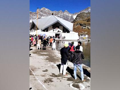 Portals of Uttarakhand's Gurudwara Hemkund Sahib to open for devotees on May 20 | Portals of Uttarakhand's Gurudwara Hemkund Sahib to open for devotees on May 20