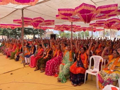 BJP to train 200 women in every Lok Sabha constituency as part of 'Kamal Mitra' programme | BJP to train 200 women in every Lok Sabha constituency as part of 'Kamal Mitra' programme