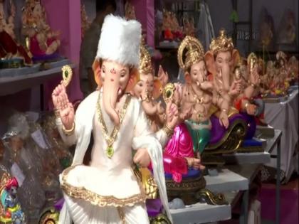 Mumbai: Environment friendly Lord Ganesha idols compulsory for household Ganeshotsav | Mumbai: Environment friendly Lord Ganesha idols compulsory for household Ganeshotsav Mumbai: Environment friendly Lord Ganesha idols compulsory for household Ganeshotsav | Mumbai: Environment friendly Lord Ganesha idols compulsory for household Ganeshotsav