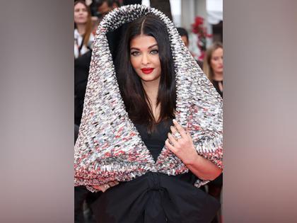 Aishwarya Rai Bachchan scripts another Cannes history with her dramatic hooded gown | Aishwarya Rai Bachchan scripts another Cannes history with her dramatic hooded gown