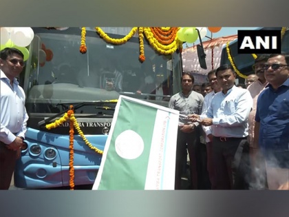 Goa: CM Pramod Sawant flags off 20 electric buses in Bambolim | Goa: CM Pramod Sawant flags off 20 electric buses in Bambolim