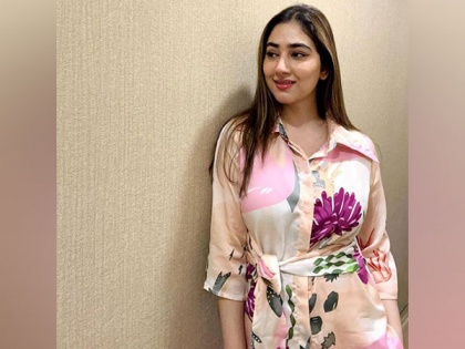"This time Priya is even more strong-willed," says Disha Parmar about her role in 'Bade Acche Lagte Hain 3' | "This time Priya is even more strong-willed," says Disha Parmar about her role in 'Bade Acche Lagte Hain 3'