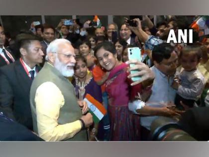 Japan: PM Modi interacts with Indian diaspora in Hiroshima | Japan: PM Modi interacts with Indian diaspora in Hiroshima