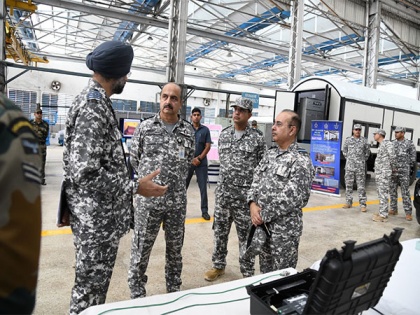 IAF chief visits Air Force Station Tughlakabad, appreciates role of Base Repair Depot | IAF chief visits Air Force Station Tughlakabad, appreciates role of Base Repair Depot