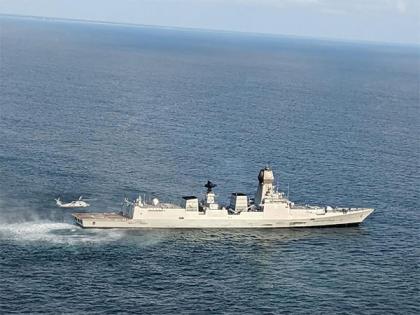 MH60R helicopter undertakes maiden sea landing onboard Indian Navy Warship | MH60R helicopter undertakes maiden sea landing onboard Indian Navy Warship MH60R helicopter undertakes maiden sea landing onboard Indian Navy Warship | MH60R helicopter undertakes maiden sea landing onboard Indian Navy Warship