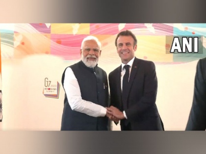 PM Modi holds bilateral meeting with French President Emmanuel Macron at G-7 Hiroshima Summit | PM Modi holds bilateral meeting with French President Emmanuel Macron at G-7 Hiroshima Summit