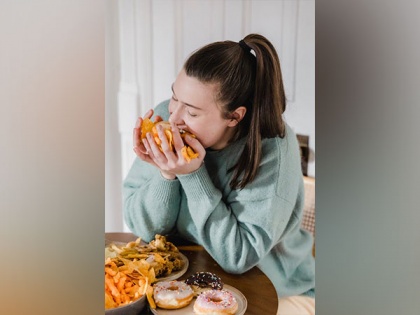 Uncontrolled hunger in teenagers living with obesity can have several consequences | Uncontrolled hunger in teenagers living with obesity can have several consequences