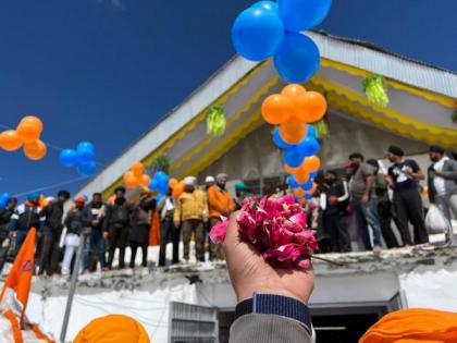 Hemkund Sahib shrine portals open for devotees | Hemkund Sahib shrine portals open for devotees