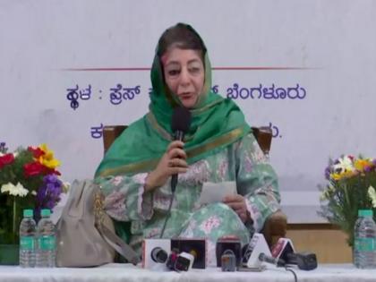 "For survival of idea of India, Congress...": Mehbooba Mufti after K'taka swearing-in ceremony participation | "For survival of idea of India, Congress...": Mehbooba Mufti after K'taka swearing-in ceremony participation "For survival of idea of India, Congress...": Mehbooba Mufti after K'taka swearing-in ceremony participation | "For survival of idea of India, Congress...": Mehbooba Mufti after K'taka swearing-in ceremony participation