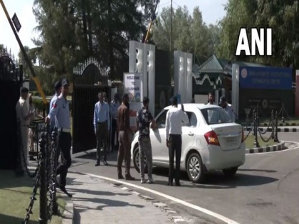 Security heightened in J-K for G20 meeting | Security heightened in J-K for G20 meeting