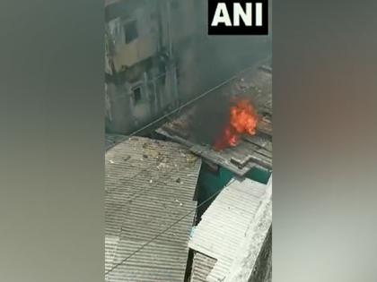 Maharashtra: Four injured after fire breaks out at building in Thane | Maharashtra: Four injured after fire breaks out at building in Thane Maharashtra: Four injured after fire breaks out at building in Thane | Maharashtra: Four injured after fire breaks out at building in Thane