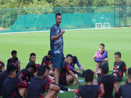 Sports psychologist Shayamal Vallabhjee joins Indian men's football team national camp | Sports psychologist Shayamal Vallabhjee joins Indian men's football team national camp