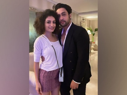 Adhyayan Suman pays his last tribute to late actor Vaibhavi Upadhyaya | Adhyayan Suman pays his last tribute to late actor Vaibhavi Upadhyaya