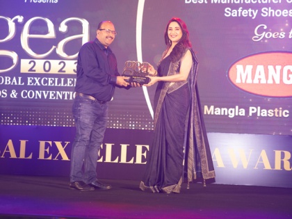 Mangla Plastic Industries Recognized as the Best Manufacturer of Gumboots and Safety Shoes in India at Brand Empower's GEA2023 Awards | Mangla Plastic Industries Recognized as the Best Manufacturer of Gumboots and Safety Shoes in India at Brand Empower's GEA2023 Awards