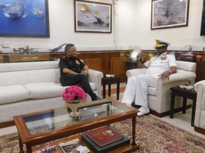 Sri Lanka Navy Commander Priyantha Perera calls on CDS Gen Anil Chauhan | Sri Lanka Navy Commander Priyantha Perera calls on CDS Gen Anil Chauhan