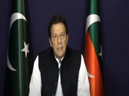 Former Pakistan PM Imran Khan urges Supreme Court judges to "save democracy" | Former Pakistan PM Imran Khan urges Supreme Court judges to "save democracy"