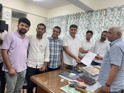 "Increase OBC reservations from 21 pc to 27 pc in Rajasthan", Congress MLA submits memorandum to state OBC commission | "Increase OBC reservations from 21 pc to 27 pc in Rajasthan", Congress MLA submits memorandum to state OBC commission "Increase OBC reservations from 21 pc to 27 pc in Rajasthan", Congress MLA submits memorandum to state OBC commission | "Increase OBC reservations from 21 pc to 27 pc in Rajasthan", Congress MLA submits memorandum to state OBC commission