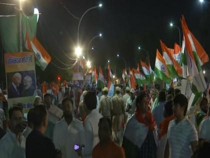 BJP workers gather outside Delhi's Palam airport to welcome PM Modi | BJP workers gather outside Delhi's Palam airport to welcome PM Modi BJP workers gather outside Delhi's Palam airport to welcome PM Modi | BJP workers gather outside Delhi's Palam airport to welcome PM Modi