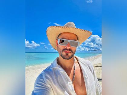 Kunal Kemmu turns 40; celebrates birthday with wife Soha in Maldives | Kunal Kemmu turns 40; celebrates birthday with wife Soha in Maldives