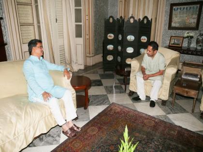 Tripura CM meets TIPRA Motha chief Pradyot Manikya after getting to know of his poor health | Tripura CM meets TIPRA Motha chief Pradyot Manikya after getting to know of his poor health