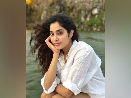 Janhvi Kapoor shares pictures from her tropical getaway | Janhvi Kapoor shares pictures from her tropical getaway