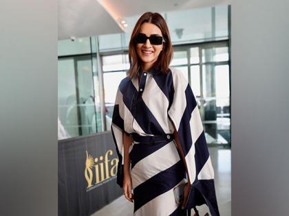 Kriti Sanon arrives in style for IIFA 2023 in Abu Dhabi | Kriti Sanon arrives in style for IIFA 2023 in Abu Dhabi