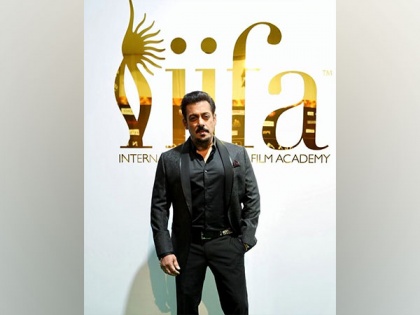 A look at Salman Khan's "seeti maar" performance at IIFA 2023 | A look at Salman Khan's "seeti maar" performance at IIFA 2023