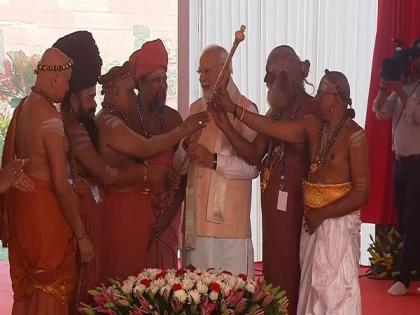 New Parliament inauguration: PM Modi begins puja, receives 'Sengol' for installation | New Parliament inauguration: PM Modi begins puja, receives 'Sengol' for installation