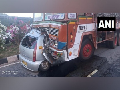 Karnataka: 6 killed in road accident in Koppal | Karnataka: 6 killed in road accident in Koppal
