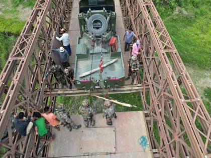Manipur: Indian Army repairs Wainem Bridge | Manipur: Indian Army repairs Wainem Bridge