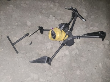 Punjab: BSF shoots down Pakistani drone carrying narcotics near Amritsar border | Punjab: BSF shoots down Pakistani drone carrying narcotics near Amritsar border