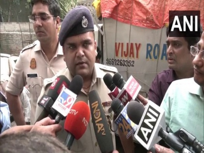 Shahbad dairy murder case: Delhi Police forms 6 teams to nab accused | Shahbad dairy murder case: Delhi Police forms 6 teams to nab accused