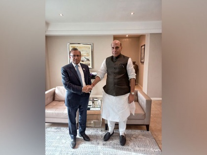 Rajnath Singh meets Bangladeshi minister, holds discussion on strengthening bilateral ties | Rajnath Singh meets Bangladeshi minister, holds discussion on strengthening bilateral ties