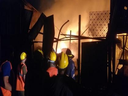Fire breaks out at godown in Maharashtra's Thane | Fire breaks out at godown in Maharashtra's Thane