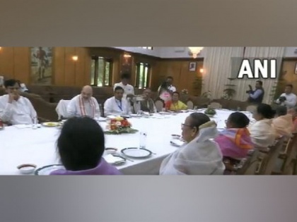 Amit Shah meets women's delegation in Manipur's Imphal | Amit Shah meets women's delegation in Manipur's Imphal