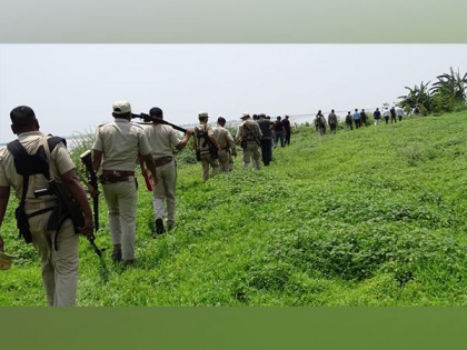 One Assam forest personnel killed by timber smugglers | One Assam forest personnel killed by timber smugglers