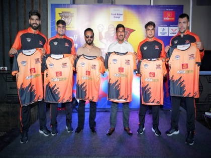 Maharashtra Ironmen launch jersey for Premier Handball League in grand ceremony | Maharashtra Ironmen launch jersey for Premier Handball League in grand ceremony