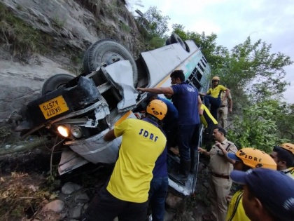 Uttarakhand: 2 dead 4 injured after bus veers off road in Haridwar | Uttarakhand: 2 dead 4 injured after bus veers off road in Haridwar