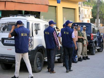 Terror conspiracy case: NIA conducts raids at three locations in Kashmir | Terror conspiracy case: NIA conducts raids at three locations in Kashmir