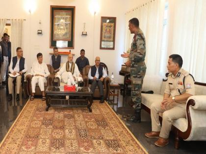 Amit Shah takes stock of security situation with senior officials in Manipur's Moreh | Amit Shah takes stock of security situation with senior officials in Manipur's Moreh