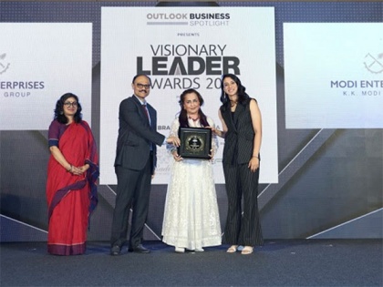 Bina Modi Honoured with "Most Inspiring Woman In Business" Award at the Outlook Business Spotlight Visionary Leader Awards 2023 | Bina Modi Honoured with "Most Inspiring Woman In Business" Award at the Outlook Business Spotlight Visionary Leader Awards 2023