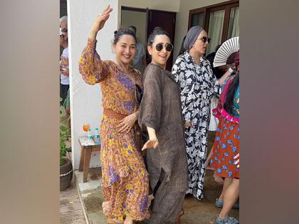 'Dil To Pagal Hai' reunion: Karisma Kapoor, Madhuri Dixit leave fans nostalgic with new dance video | 'Dil To Pagal Hai' reunion: Karisma Kapoor, Madhuri Dixit leave fans nostalgic with new dance video