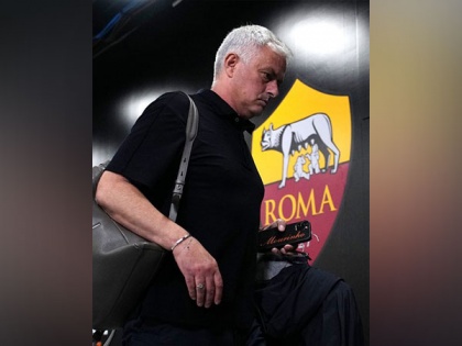 "Have another year's contract with Roma," says Jose Mourinho after his team lost Europa League final to Sevilla | "Have another year's contract with Roma," says Jose Mourinho after his team lost Europa League final to Sevilla